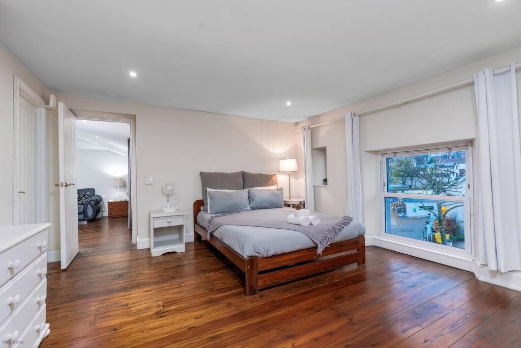 Smart-Home In Original Victorian Building Bristol Exterior foto