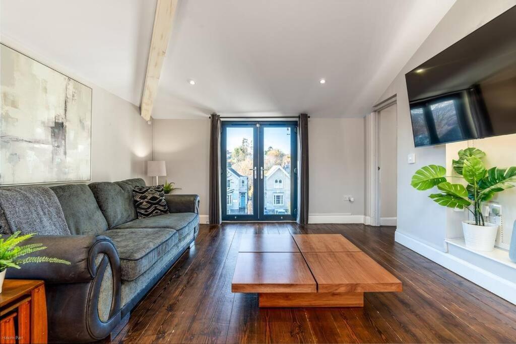 Smart-Home In Original Victorian Building Bristol Exterior foto