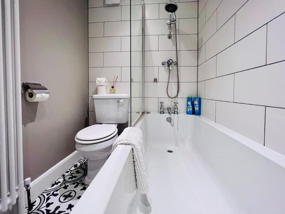Smart-Home In Original Victorian Building Bristol Exterior foto